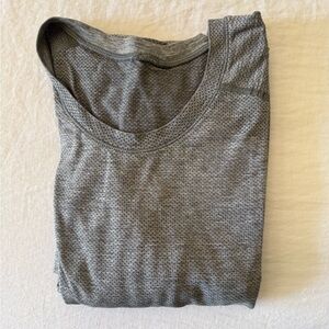 Lululemon Gray Men’s Athletic Shirt